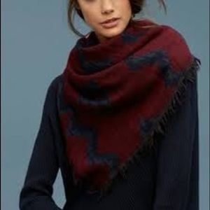 Aritzia Wilfred Diamond Mosaic Blanket Scarf